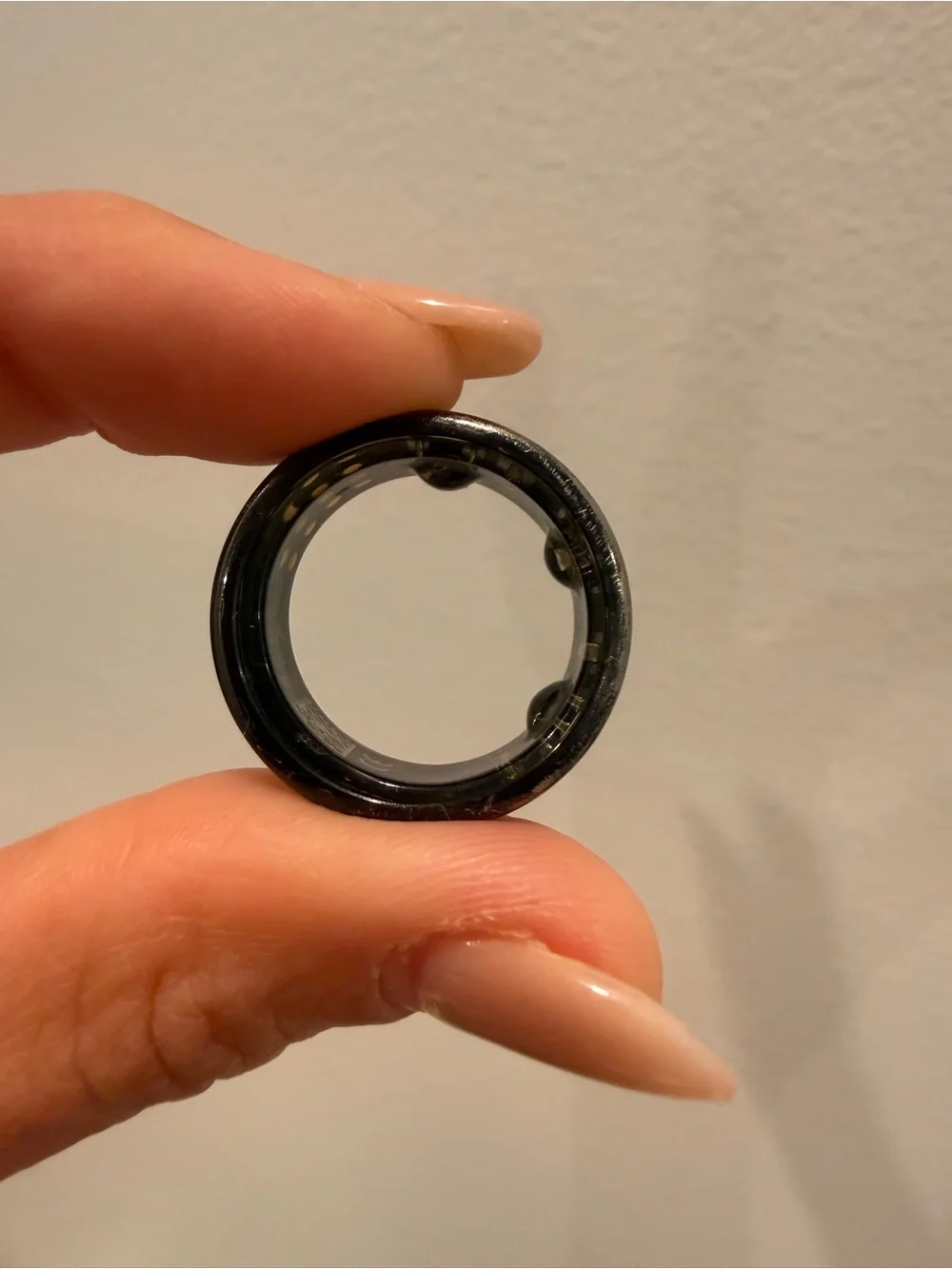 Oura Gen 3 Size 8 Heritage Black Fitness Tracker Ring, Charger and Cable
